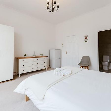 Spacious Ensuite Room Near Top Tourist Attractions Londen Buitenkant foto